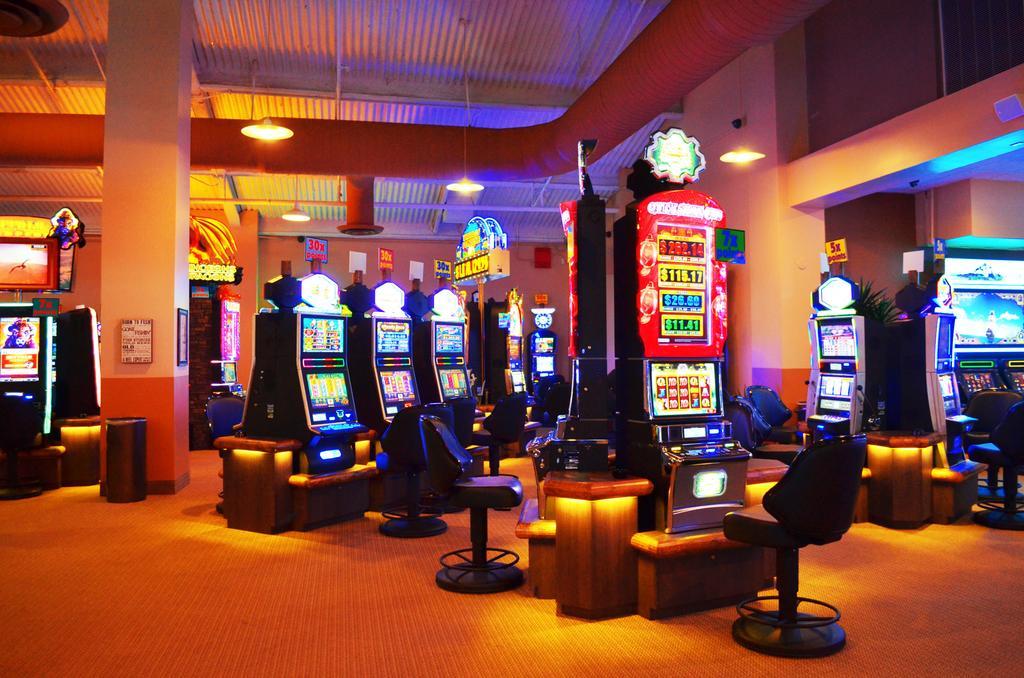 River Resort 4*