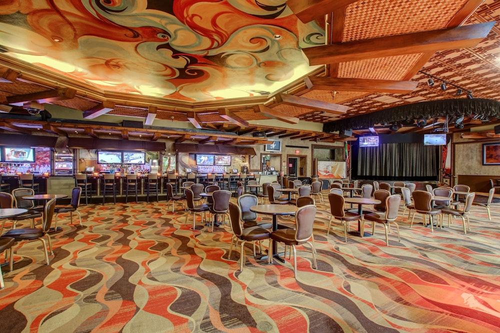 Golden Nugget Resort
