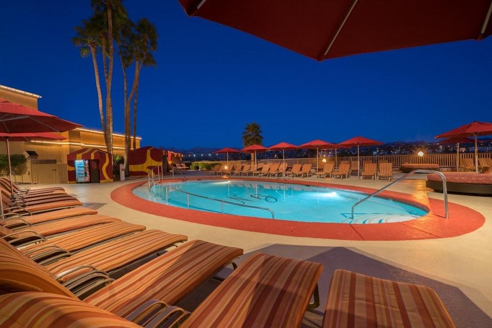 Golden Nugget Resort 4*