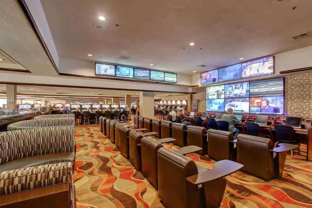 Golden Nugget Resort