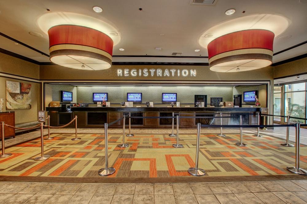 Golden Nugget Resort Laughlin