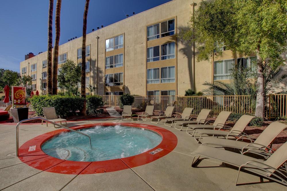 Golden Nugget Resort Laughlin