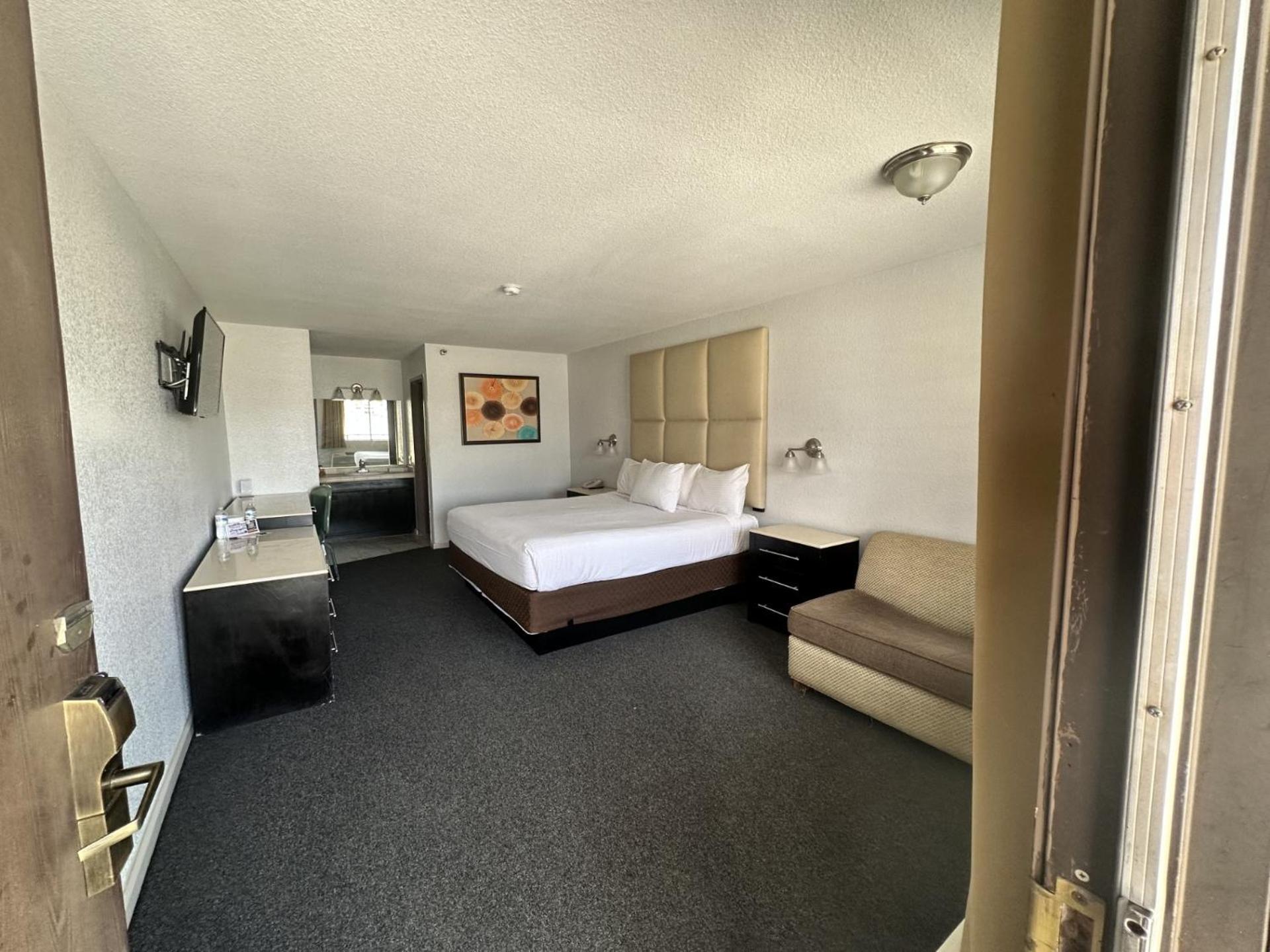 The New Pioneer Hotel Laughlin