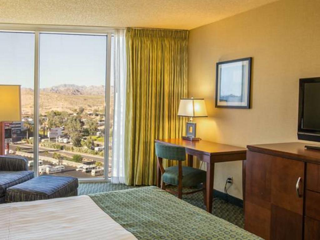 Aquarius Casino 4*