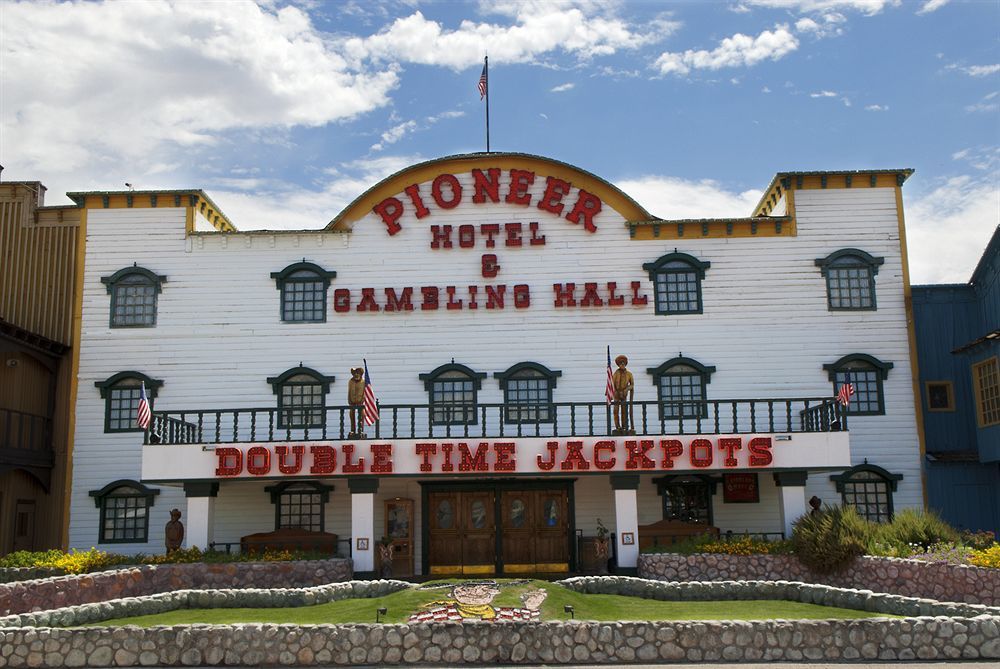 The New Pioneer Hotel 2*