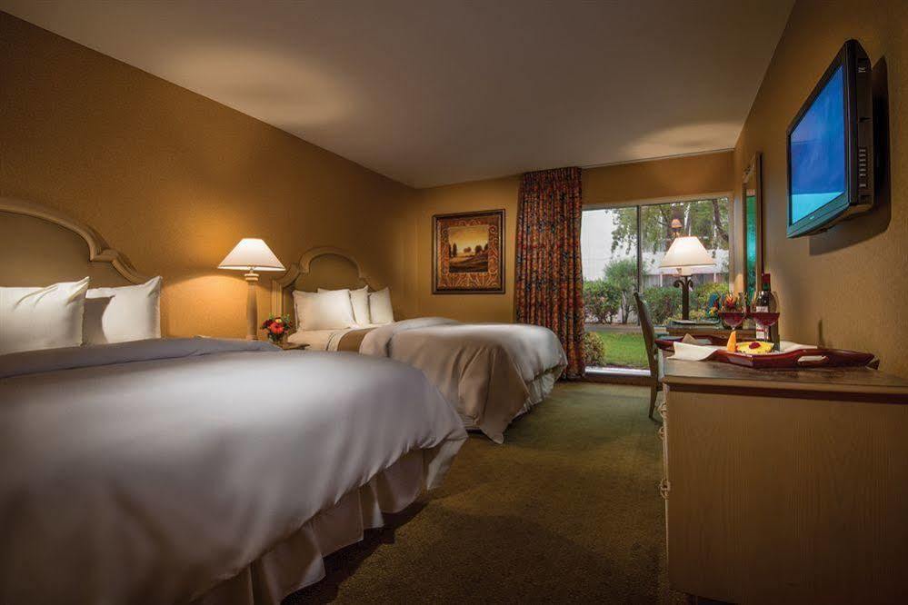 Resort Golden Nugget 4*