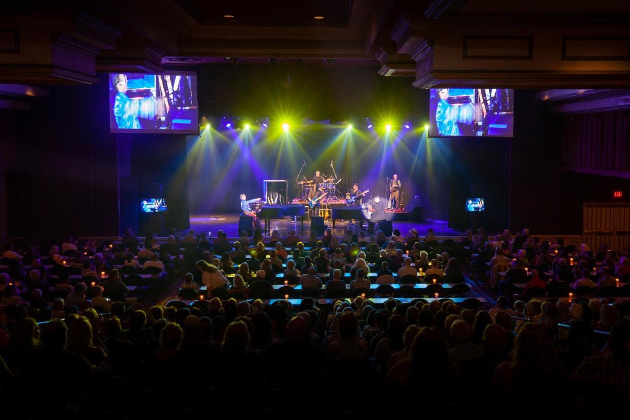 Don Laughlin's Riverside & Casino 3*
